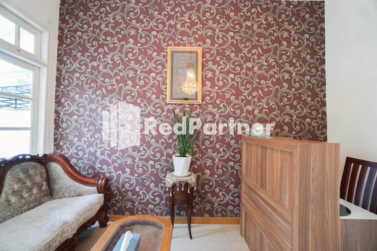 Hotel Fazza Syariah Mitra Reddoorz Dżakarta Zewnętrze zdjęcie